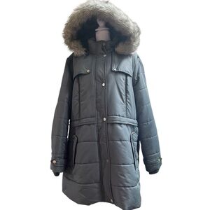 Liz Claiborne New York Puffer Coat with Faux Fur Trim Hood. Grey Size 2X.